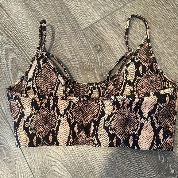 A.L.C. x Bandier Snakeskin Sports Bra - Picture 3 of 3
